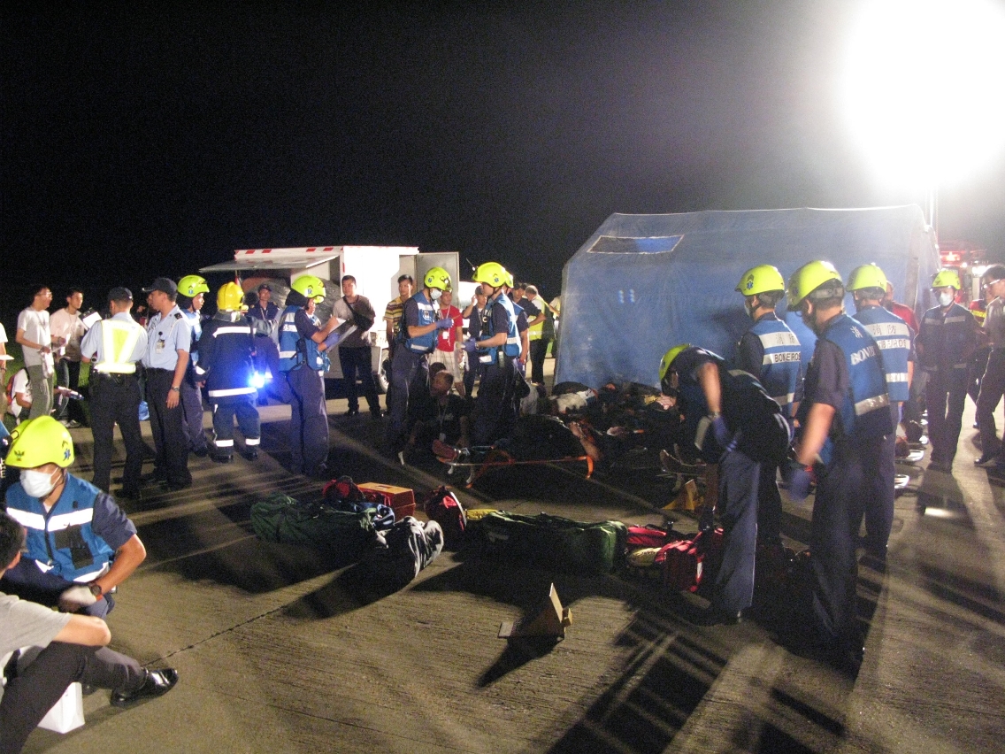 Macau International Airport carried out the “Full Scale Emergency Exercise 2011” on 09 July 2011 which simulated the activation of the Airport Emergency Plan in response to an aircraft crash at the airport upon landing
