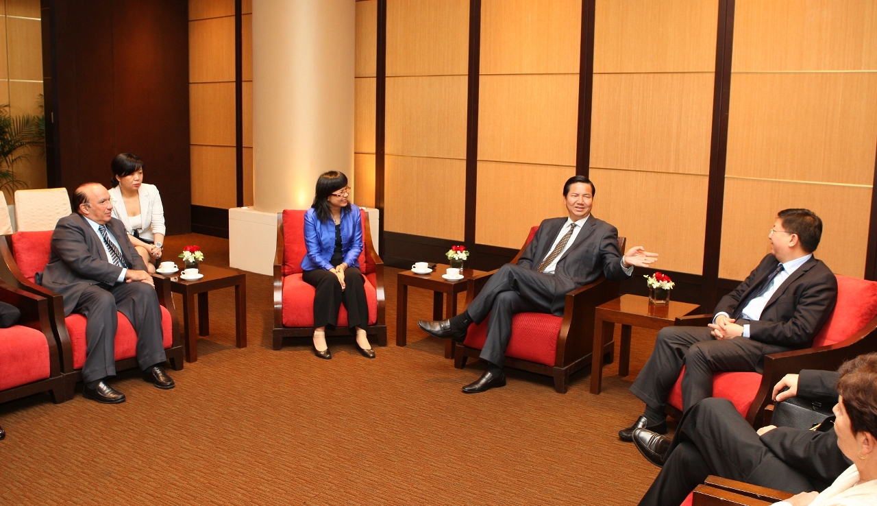 Secretary Cheong U meets with the Guangdong and Hong Kong tourism delegations
