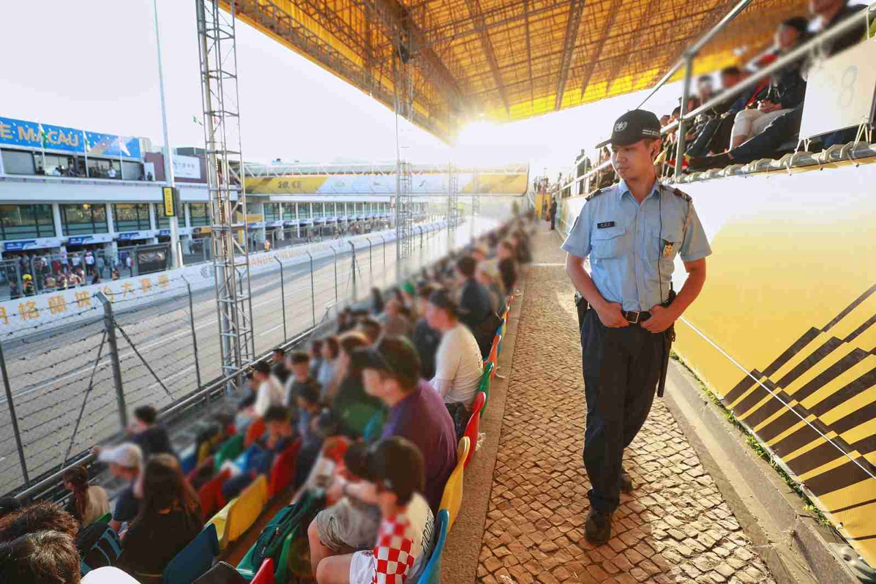 治安警察局在赛车期间的警务措施安排