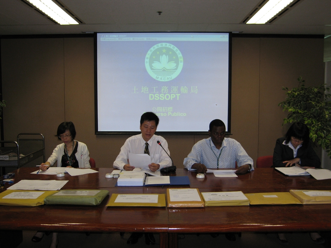 愕斜巷及若憲馬路整治計劃建造工程今開標