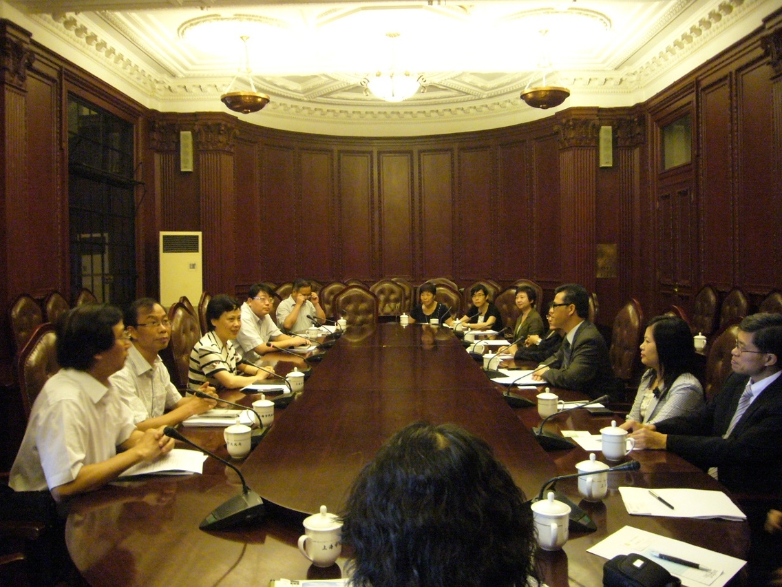 Intercâmbio de experiências com os líderes do Shanghai Civil Affairs Bureau e do Shanggai Municipal Committe on Ageing