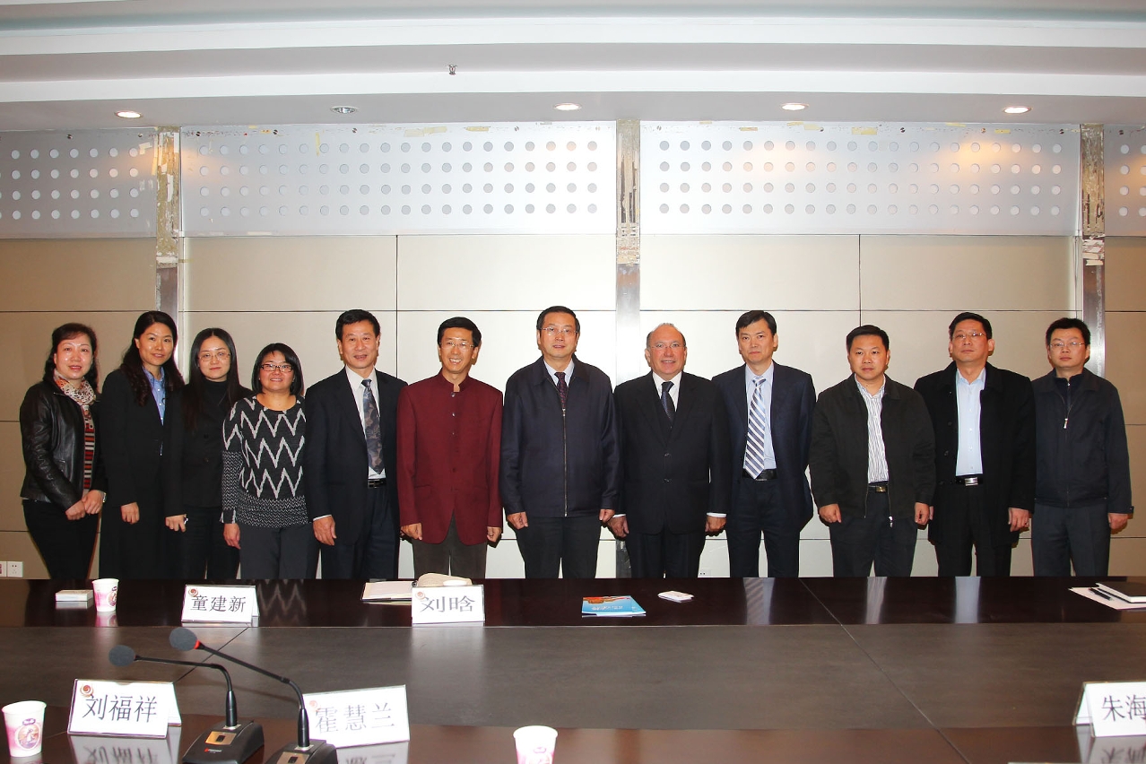 Os dirigentes de turismo do Municipio de Hubei, no dia 09 vao receber os dirigentes de turismo das tres cidades