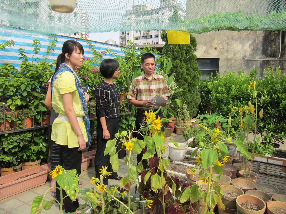 As funcionárias da DSPA visitaram várias escolas locais para conhecer a situação das acções de educação ambiental promovidas.