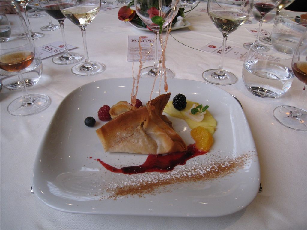 Macanese desert “Formigos” cooked with help of tourism students in Lisbon