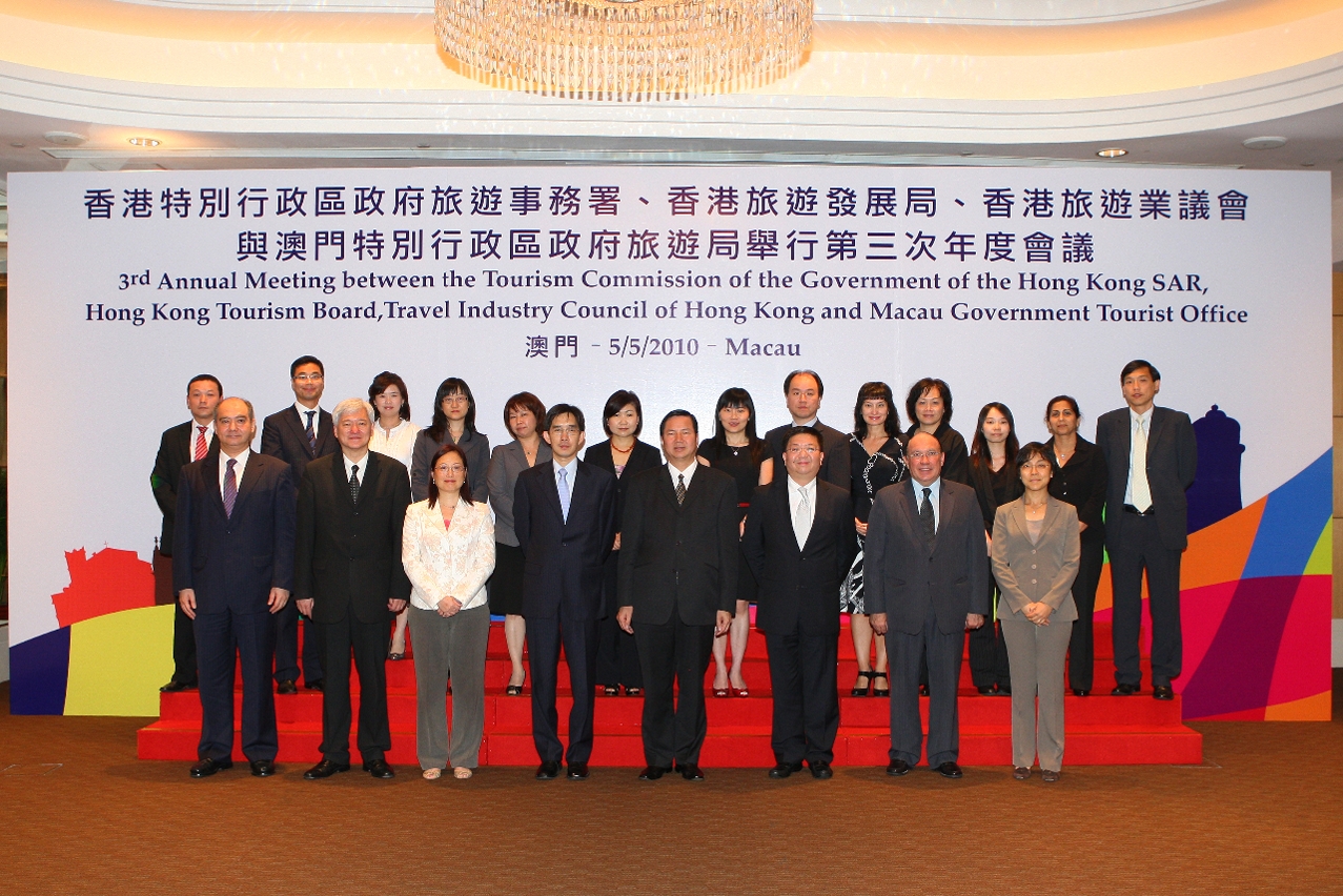 Secretary Cheong with officials of Hong Kong and Macau tourism authorities