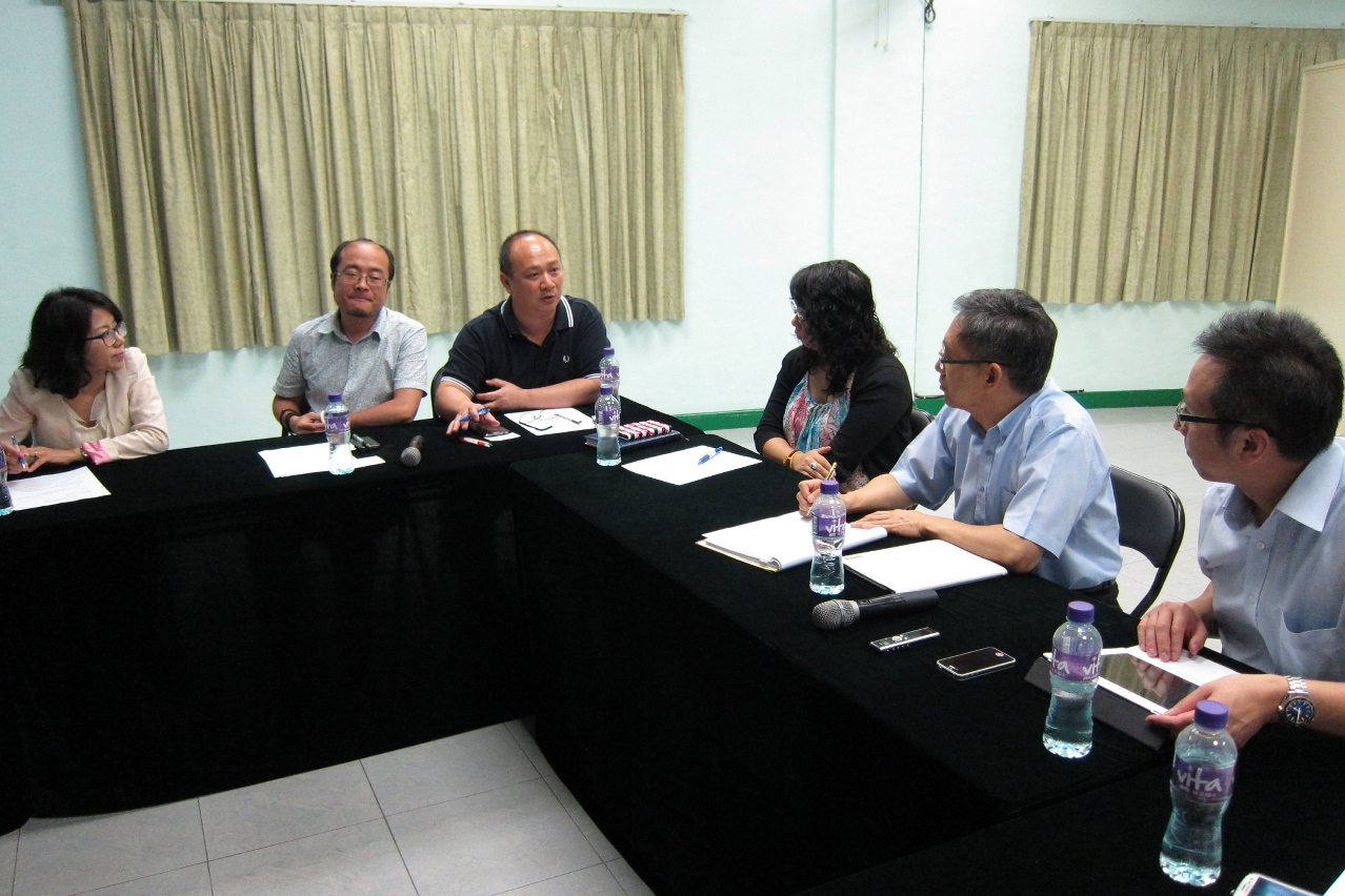 O Grupo de Contacto Comunitário da Comunidade das Ilhas do Metro Ligeiro realizou a reunião ordinária para que seja concluída a obra da nova rede de drenagem com a maior brevidade possível