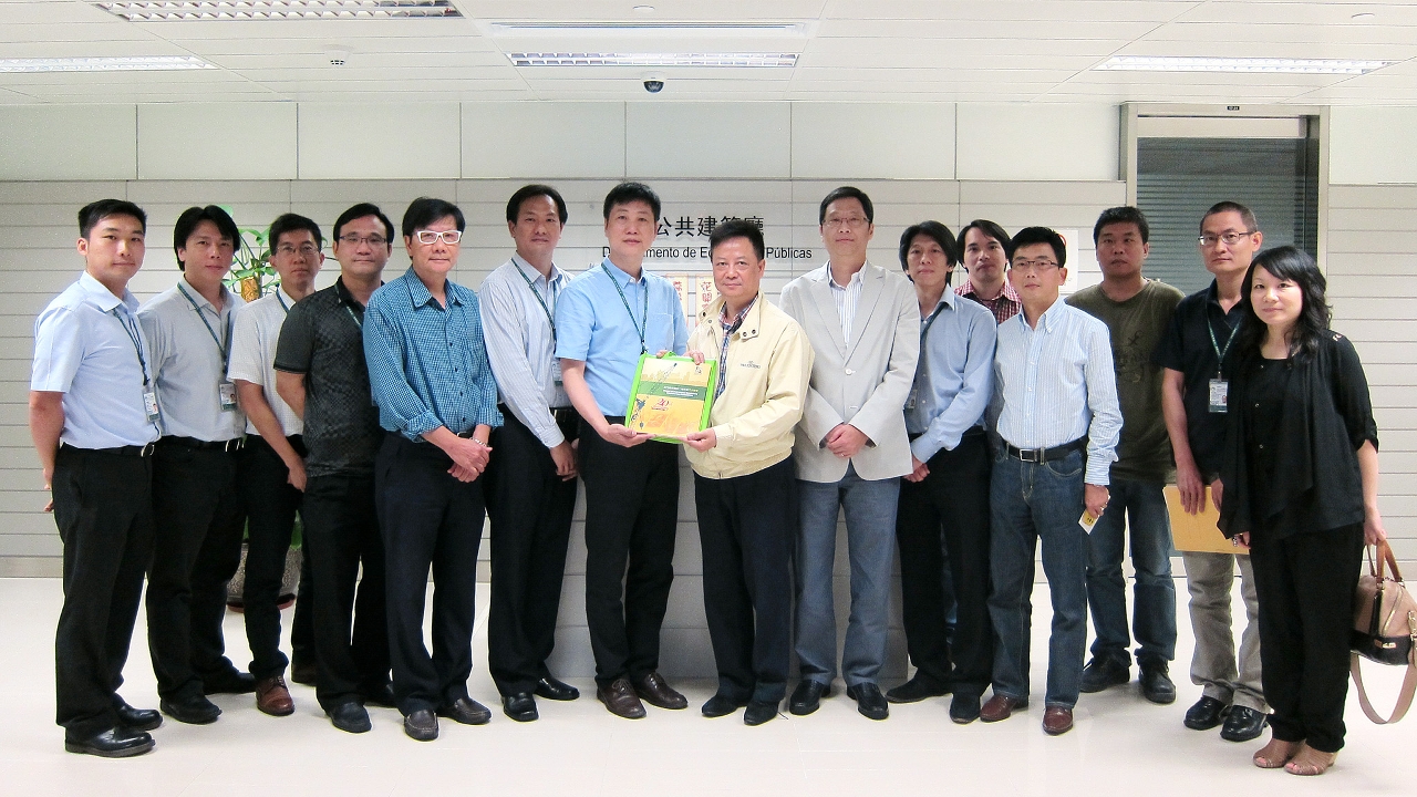 Visita da Associação dos Proprietários de Máquinas de Construção Civil de Macau à DSSOPT