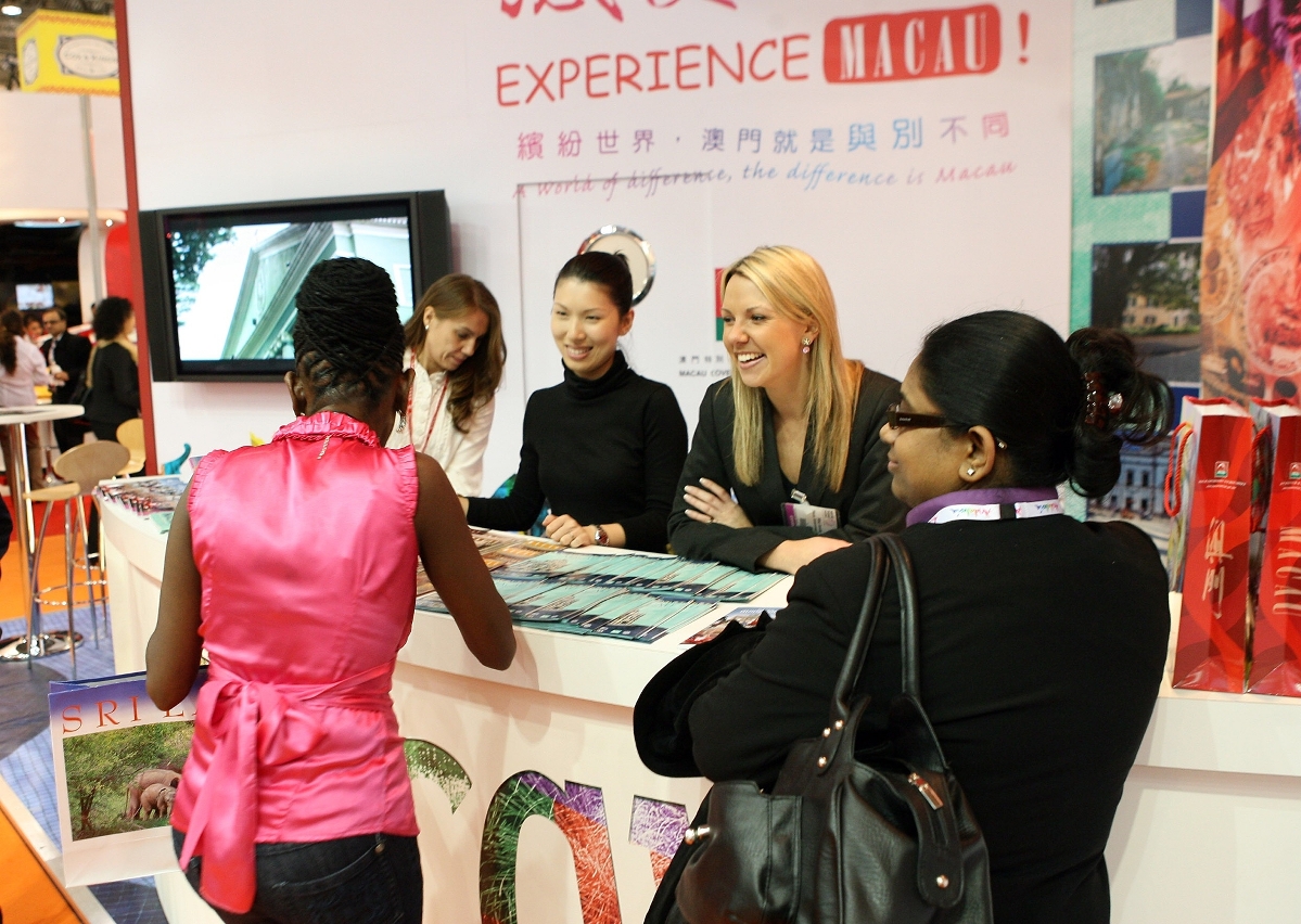 Visitors to WTM obtain tourism information of Macau at MGTO’s booth