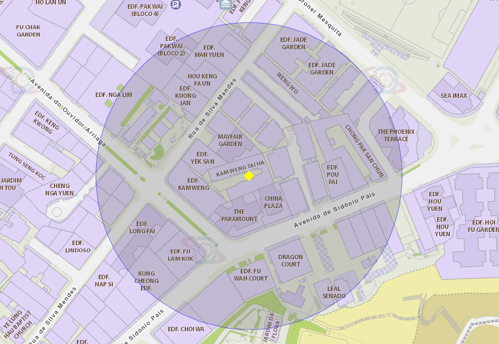 A área de risco, com um raio de 100 metros, circunda o Edifício Kam Weng, na Avenida do Ouvidor Arriaga, n.º 2.