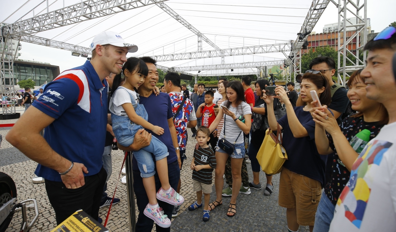 Fans are delighted to meet the reigning Macau Motorcycle GP champion Peter Hickman