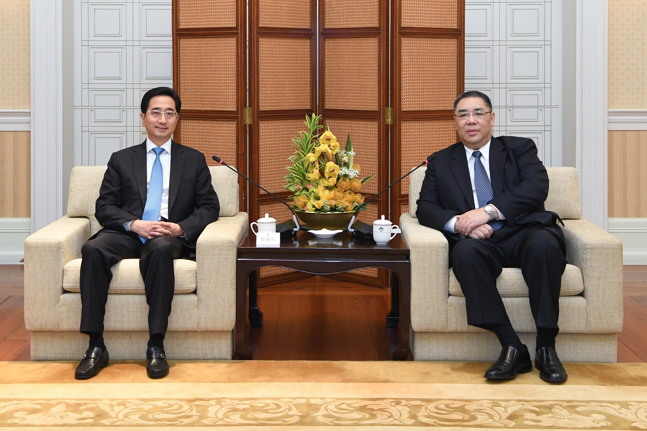 Chefe do Executivo tem encontro com o vice-presidente do Governo Popular da Região Autónoma de Guangxi Zhuang