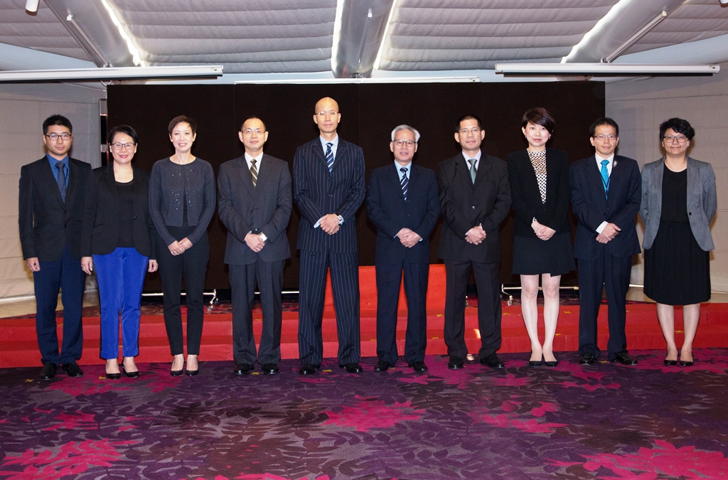 Participação da Delegação dos Tribunais da RAEM no “4º Fórum de Alto Nível da Justiça dos dois lados do Estreito de Taiwan, de Hong Kong e de Macau” em Hong Kong