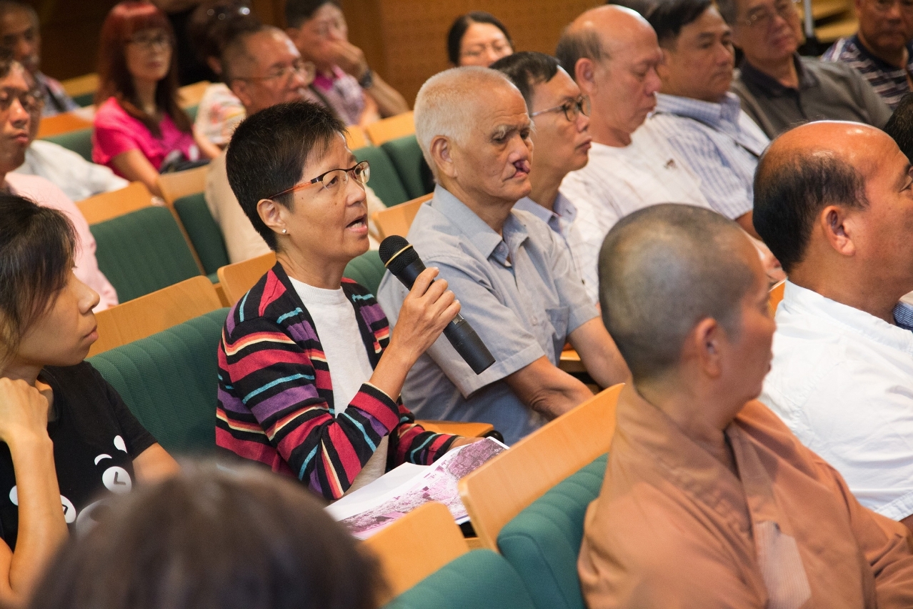 IC collects opinions from persons responsible for temples and churches, jointly implements post-typhoon assistance