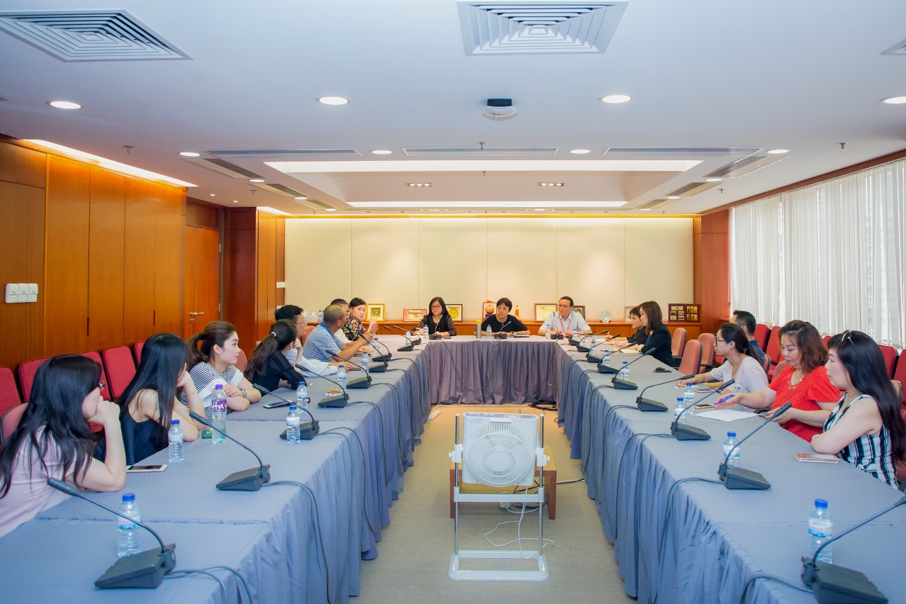 旅遊局與旅行社團體代表召開緊急會議