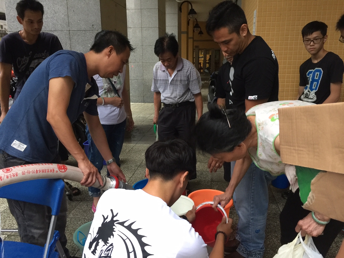 本澳居民自發組織義工團協助社屋租戶