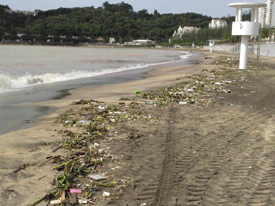 海灘的垃圾有所增加