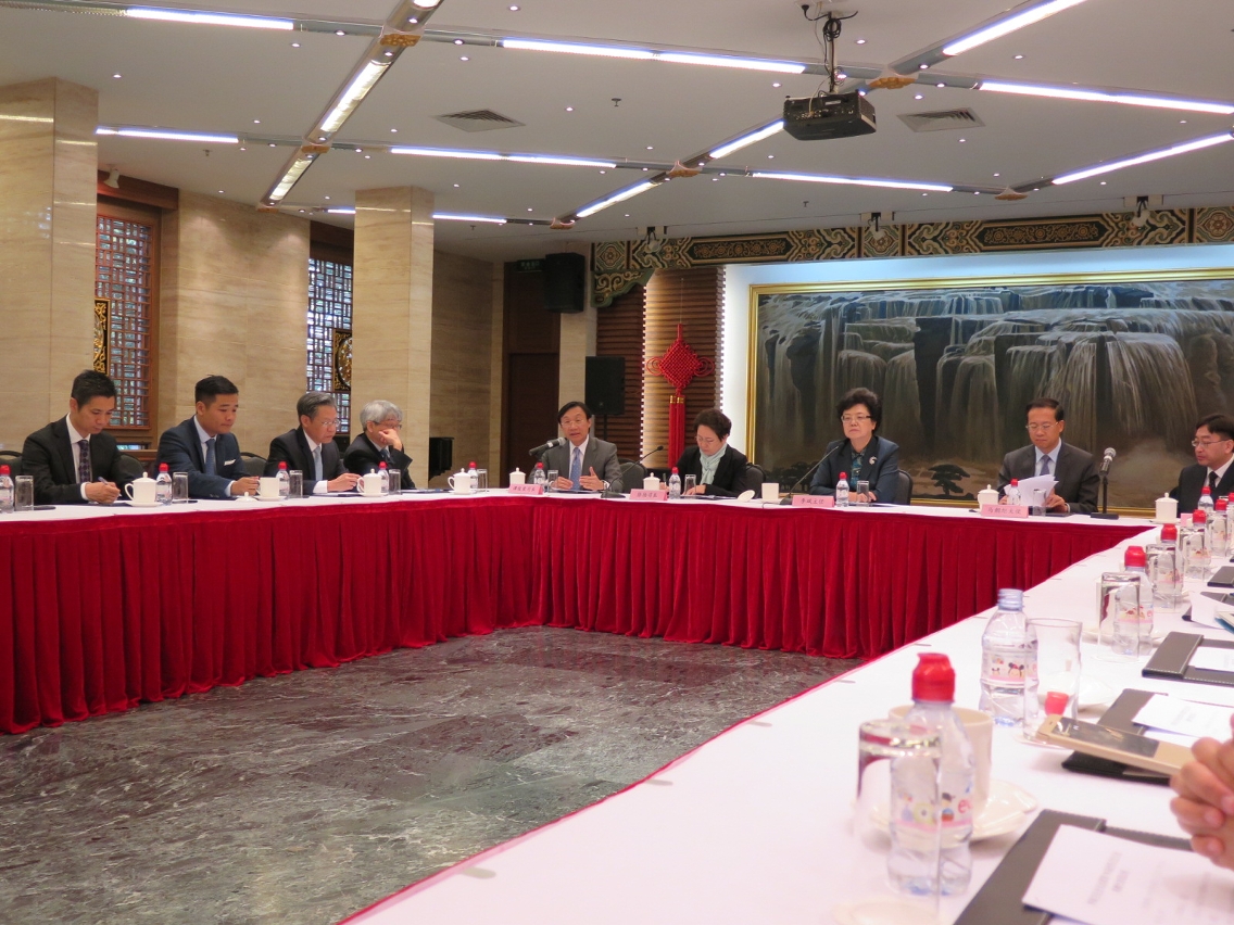 Alexis Tam apresenta a situação da área de saúde de Macau