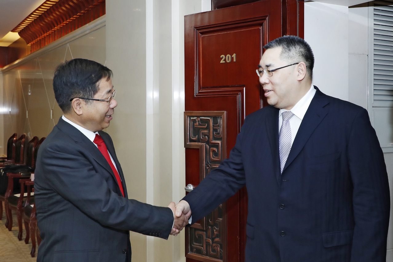 行政長官崔世安在北京與教育部部長陳寶生會面