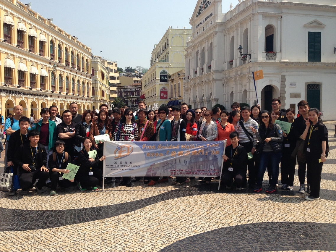 Tour around Macao with IFT Students