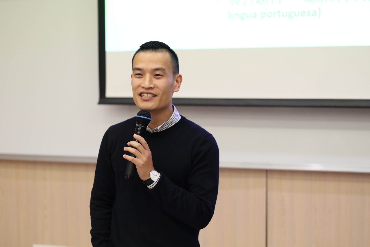 教育暨青年局語言推廣中心代主任黃崢志