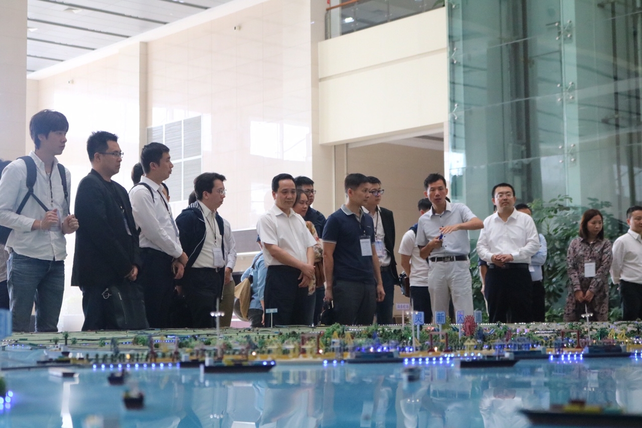 Visita ao Governo do Distrito de Nansha para conhecer o desenvolvimento da Nova Área e Zona Piloto de Comércio de Nansha