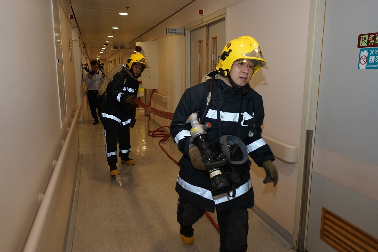 Corpo de Bombeiros apoia o Hospital Kiang Wu na realização de simulacro de incêndio