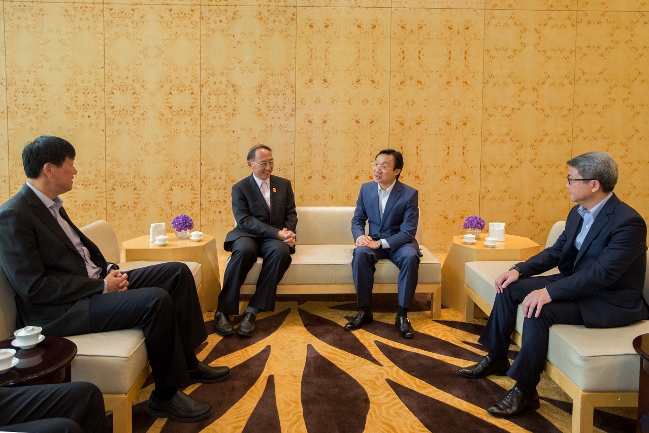 Troca de opiniões entre o SASC e o presidente da Delegação de Atletas Nacionais de Elite dos Jogos Olímpicos do Rio de Janeiro, Liu Peng