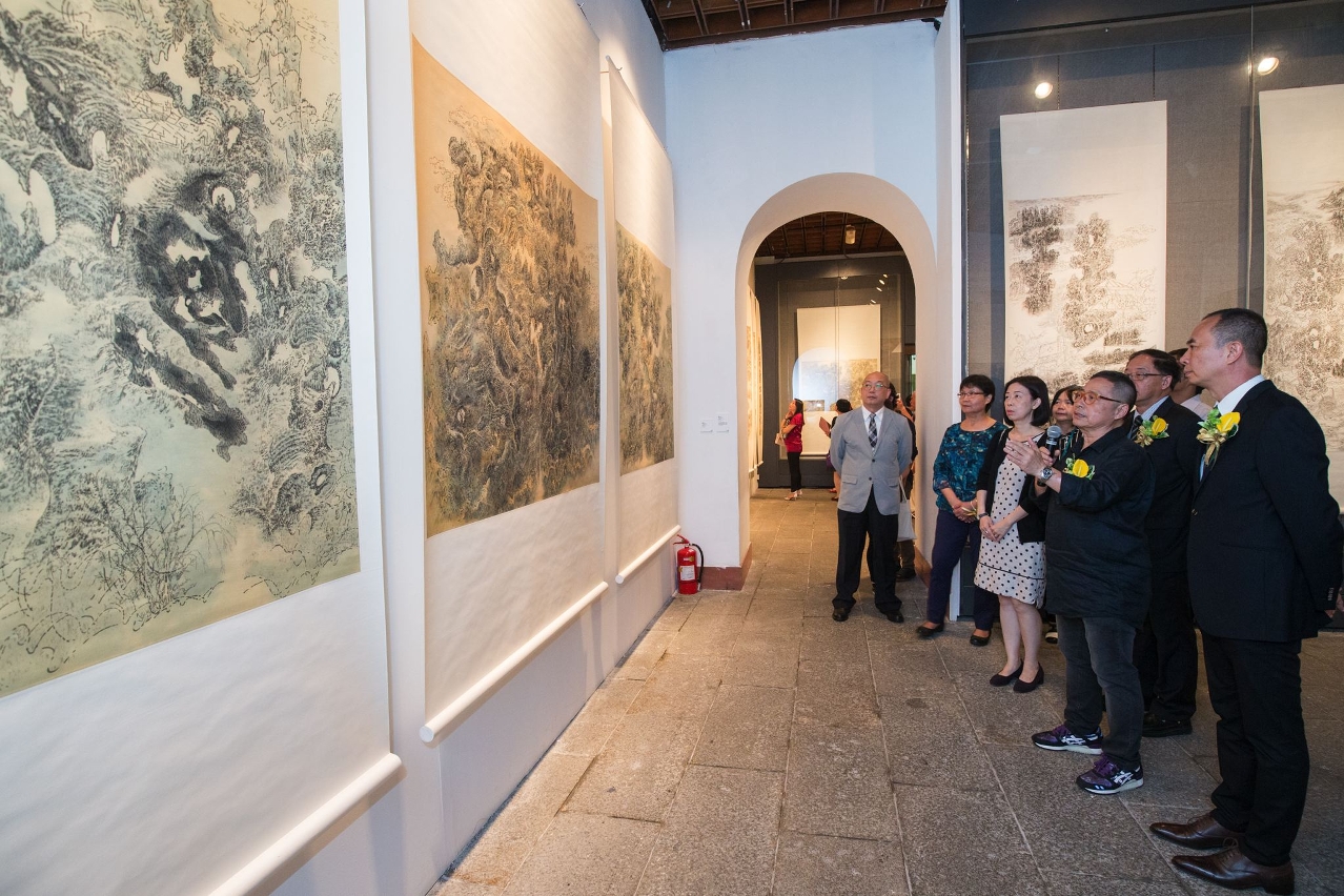 Guests visited the exhibition.