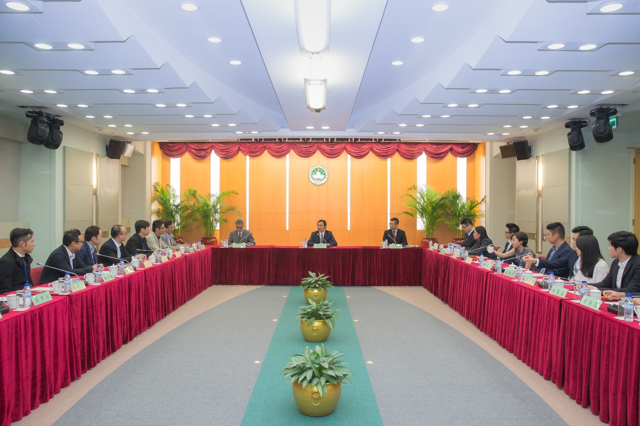 譚俊榮會見香港青年聯會廣東經濟考察團一行