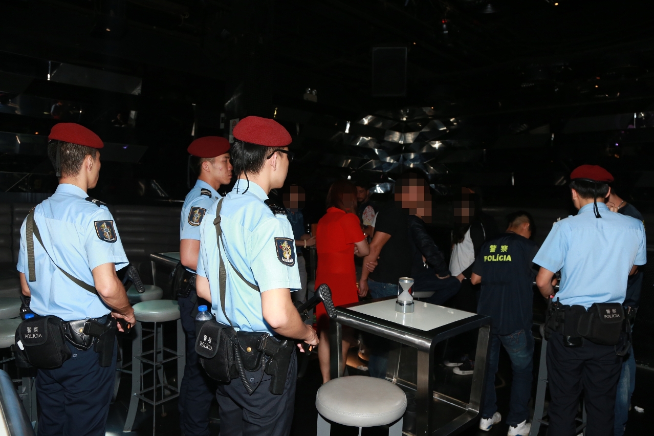 治安警巡查娛樂場所