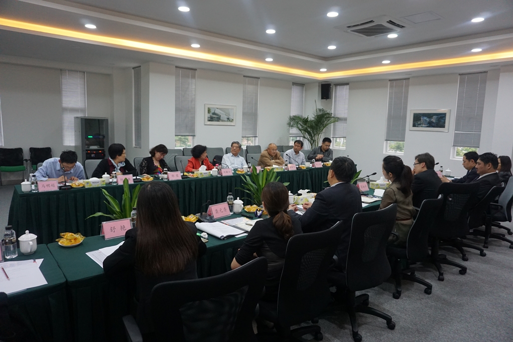 “粵澳合作中醫藥科技產業園專家顧問委員會”舉行首次會議