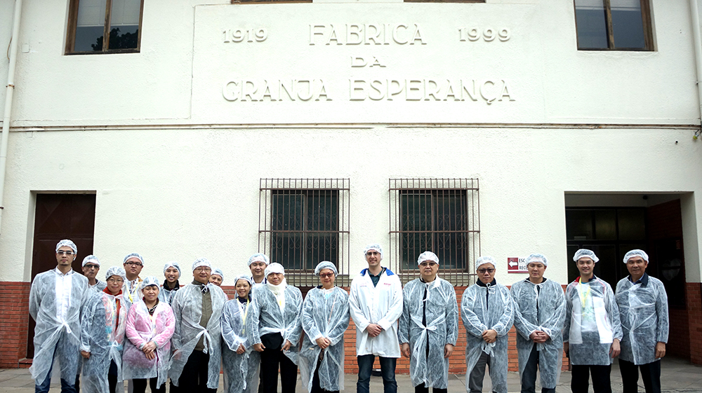 A visita da delegação empresarial de Macau à fábrica de alimentos Ritter de Brasil
