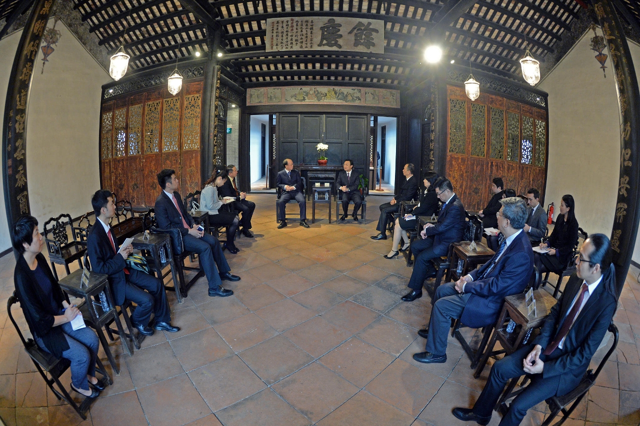:國家文化部副部長丁偉與社會文化司司長譚俊榮等會面