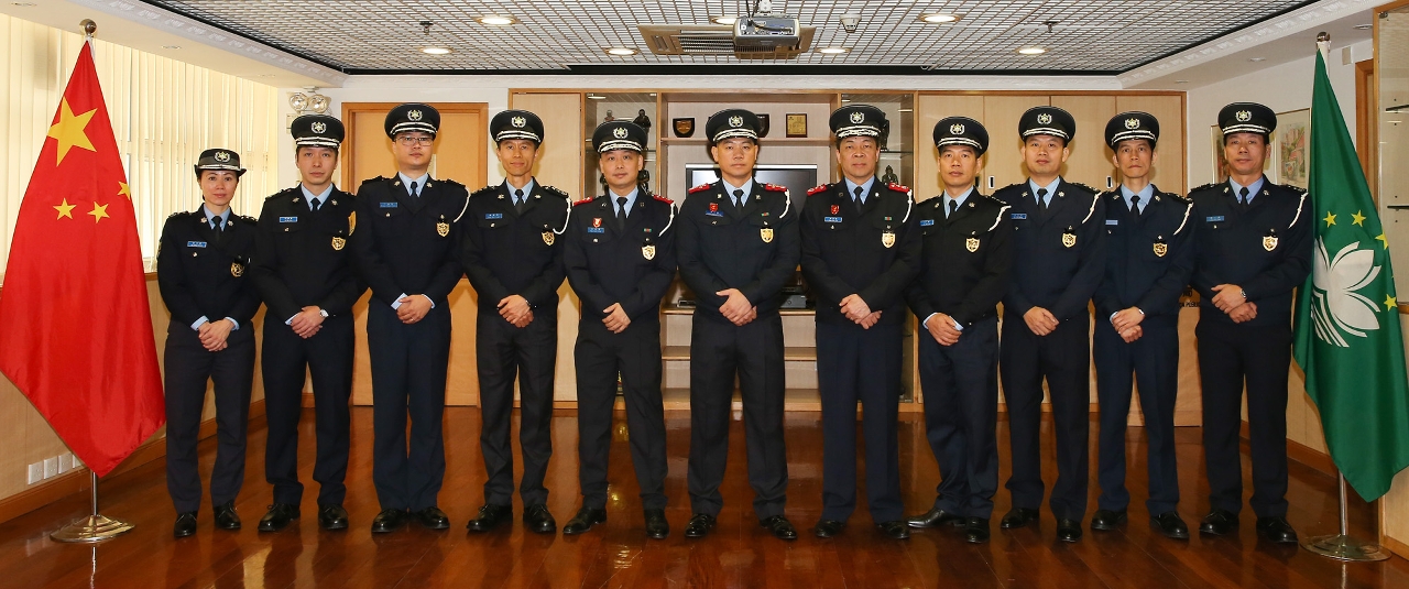新晉副警務總長與治安警察局領導層合照