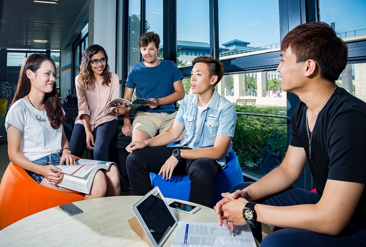 UM attracts local talent with various admission schemes