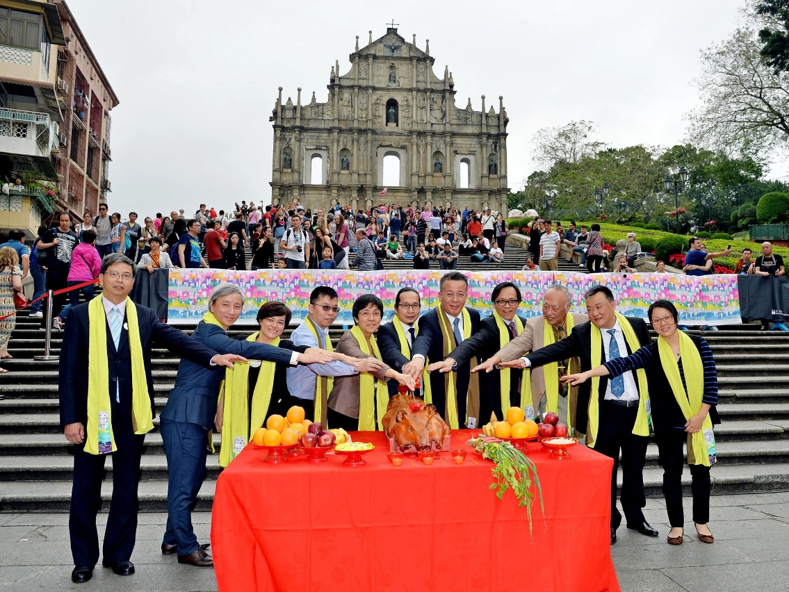 The Cultural Affairs Bureau organised a worship ceremony of “Parade through Macao, Latin City”