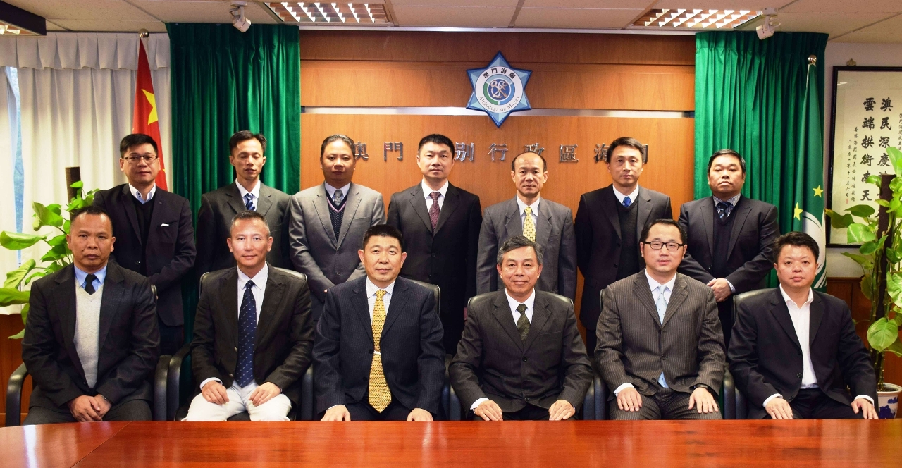 澳門海關副關長冼桓球及海關多名官員與廣東省海警總隊代表團舉行工作座談