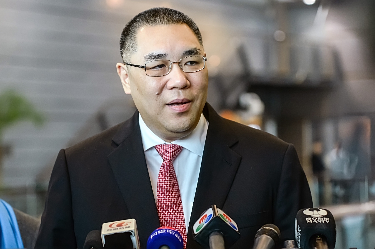 行政長官崔世安回答傳媒查詢