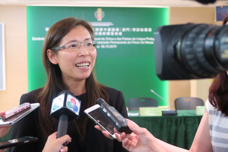 中葡論壇常設秘書處陳敬紅副秘書長(澳門特區政府指派)接受採訪