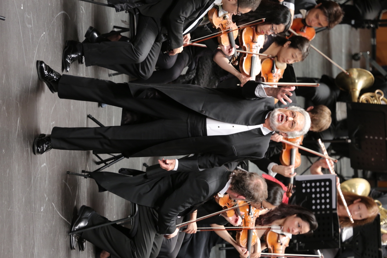 Domingo’s powerful and highly flexible voice has deeply impressed by audiences