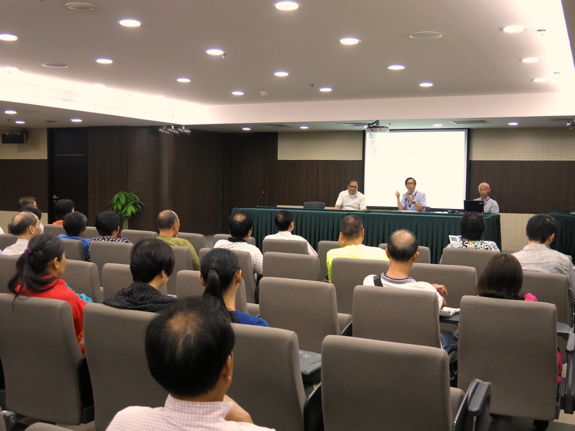 交通事務局向業界介紹新題庫駕駛理論測驗安排
