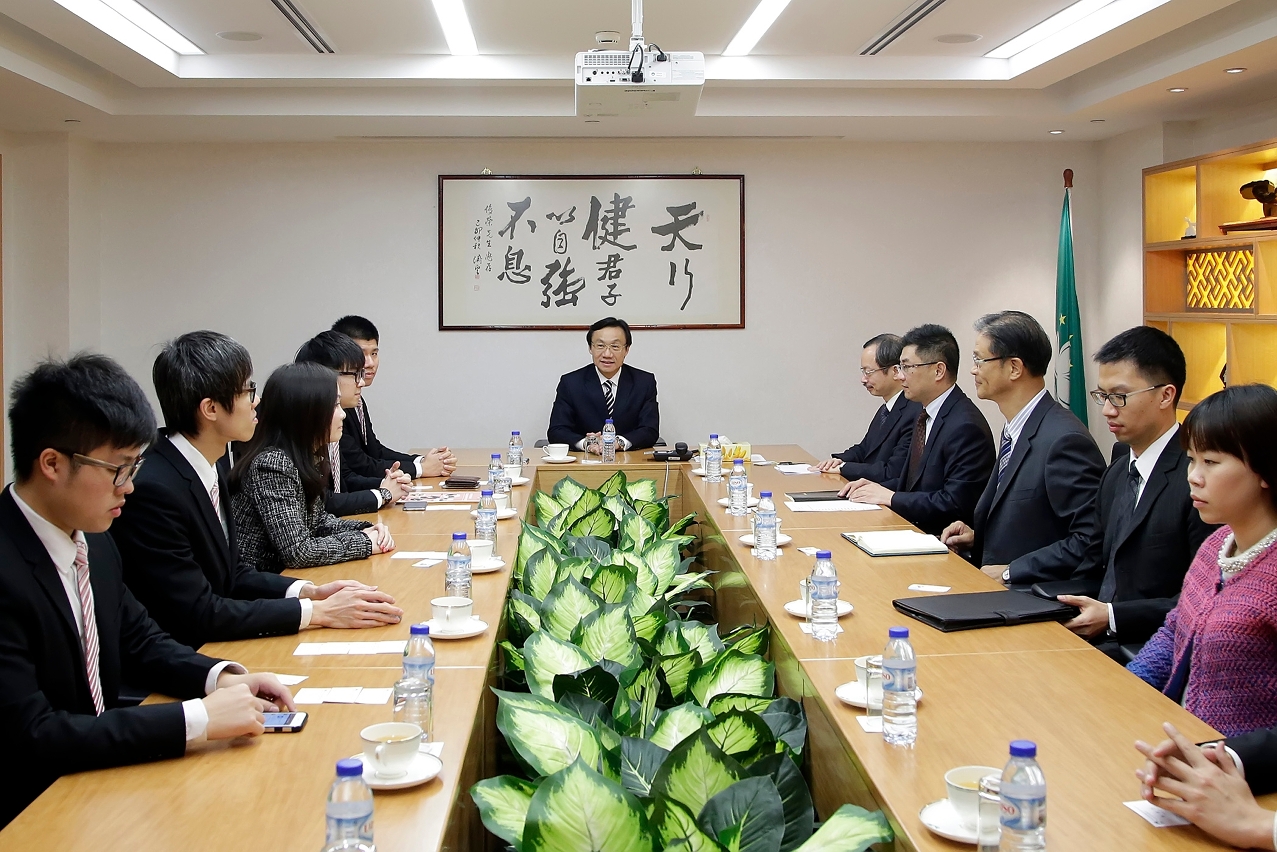 譚俊榮會見澳門學聯一行