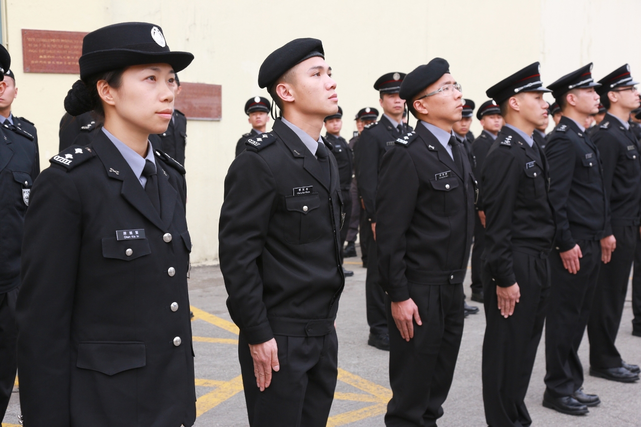 獄警人員於就職儀式上宣誓盡忠職守履行監獄使命