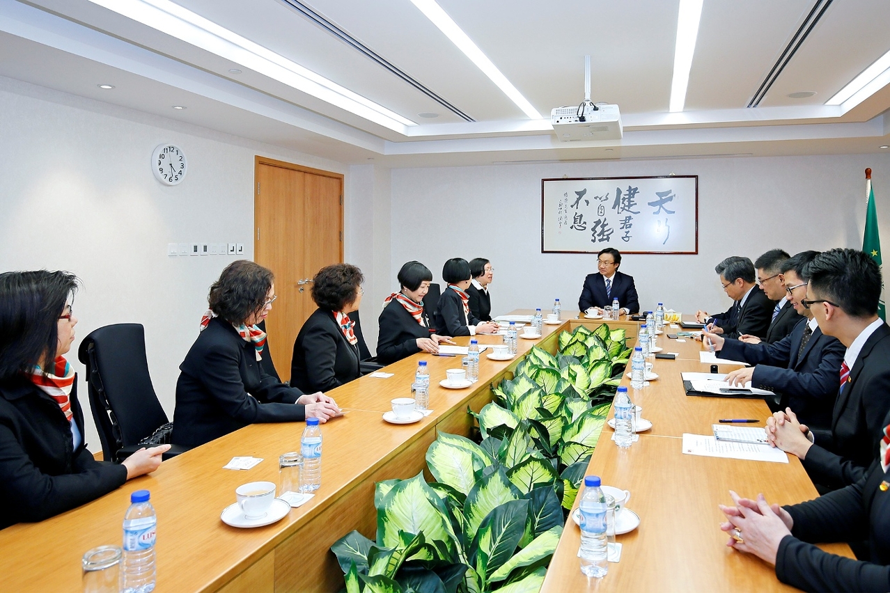 譚俊榮會見澳門中葡護士會一行