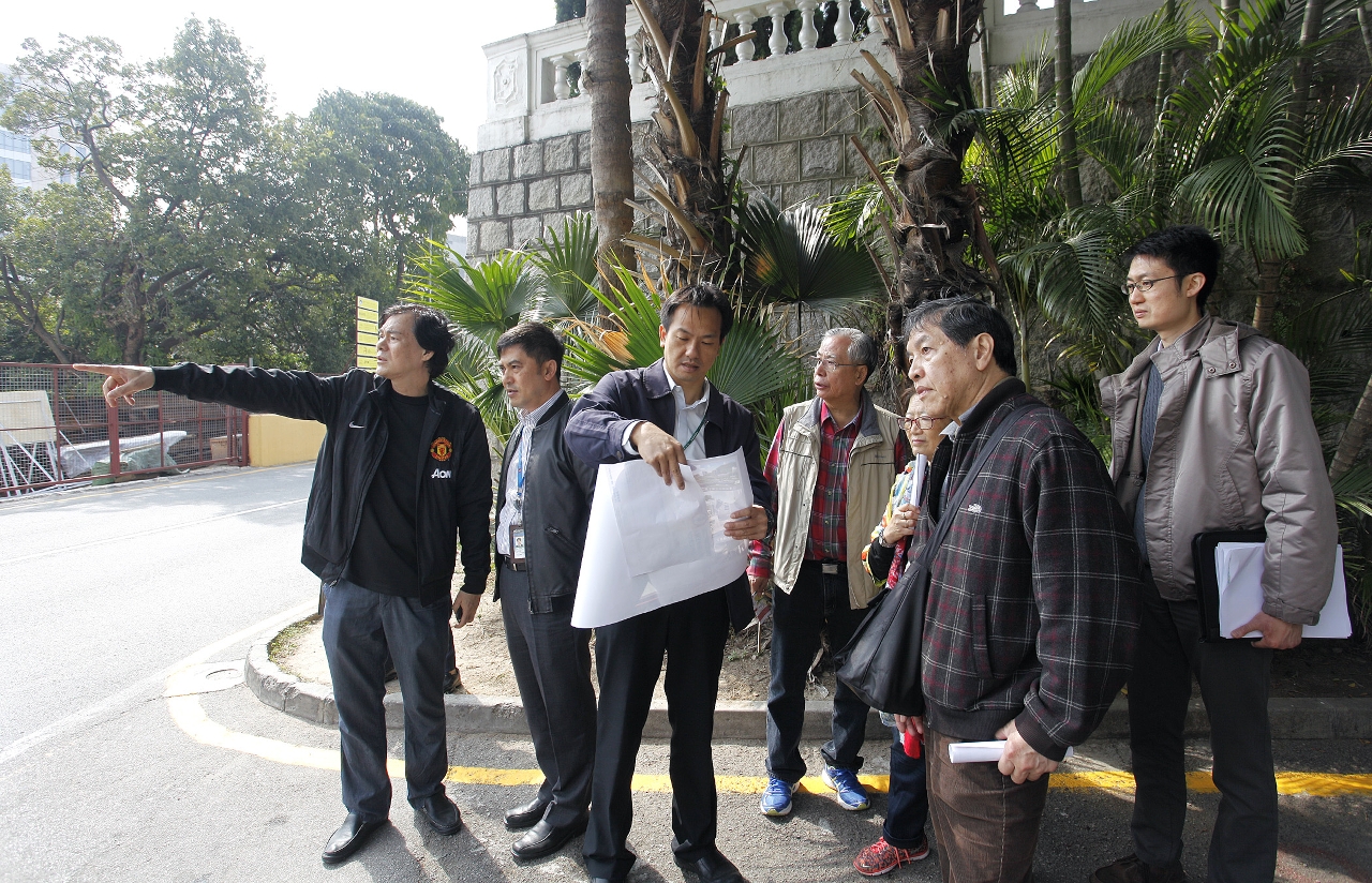 政府代表向水荷雀坊會介紹有關措施