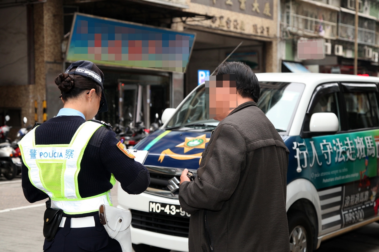 加強檢控道路違規行為