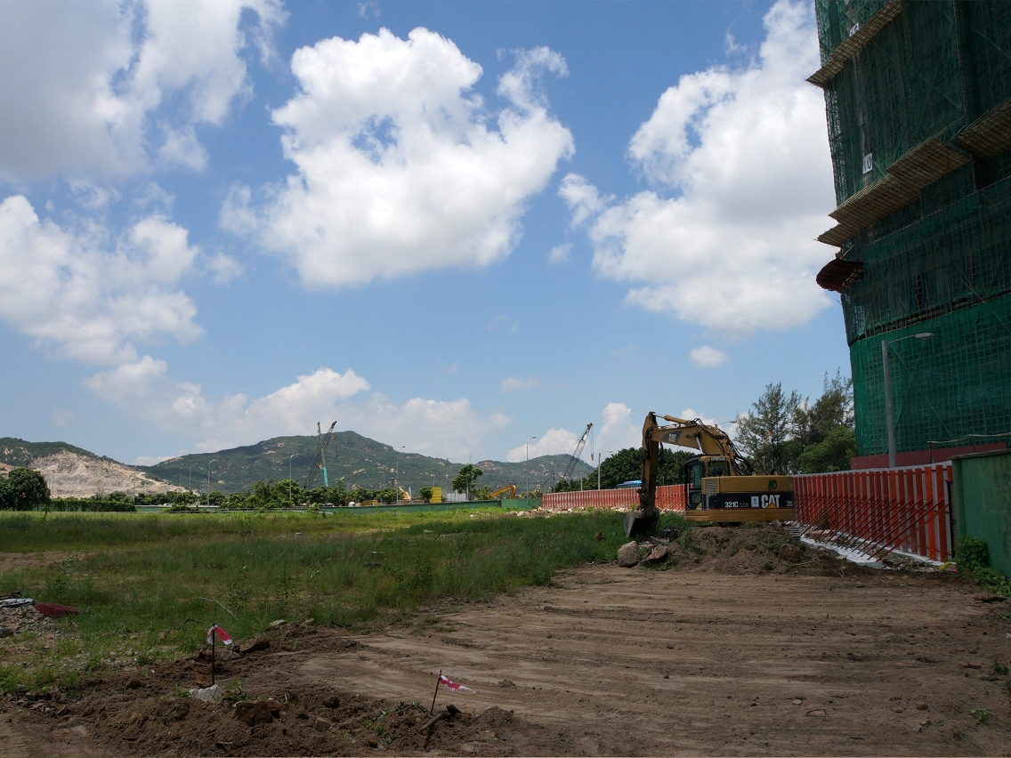 臨時路位於柯維納大馬路旁地塊