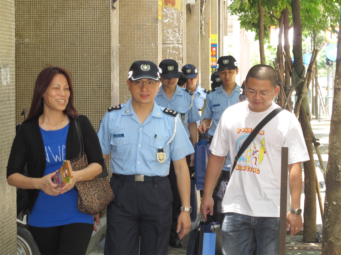 治安警落區巡察治安環境