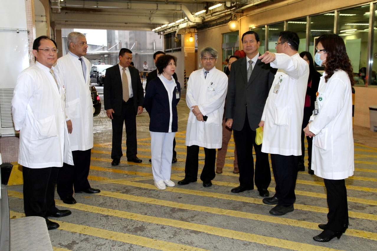 張裕司長巡視特別急診區