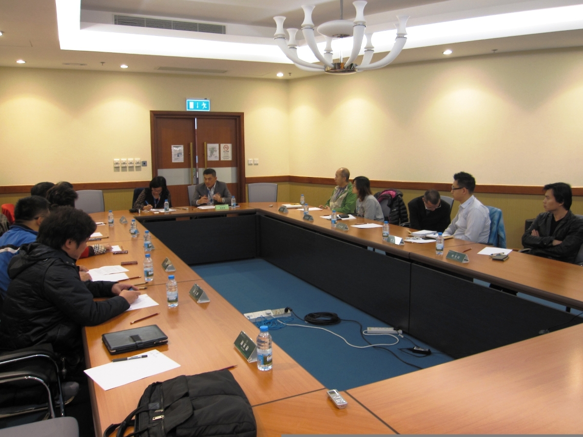 交局代表介紹有關工程情況並收集北區社諮委的意見